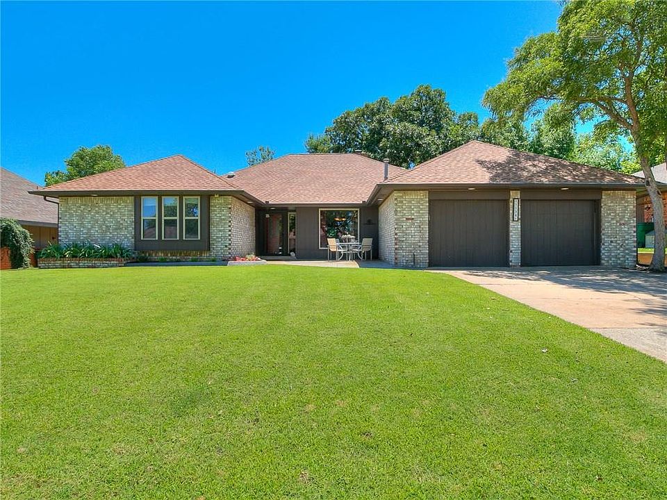 1st image of 11136 Folkstone Dr