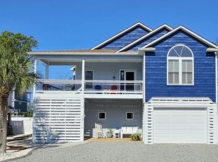 107 SE 71st St, Oak Island, NC 28465