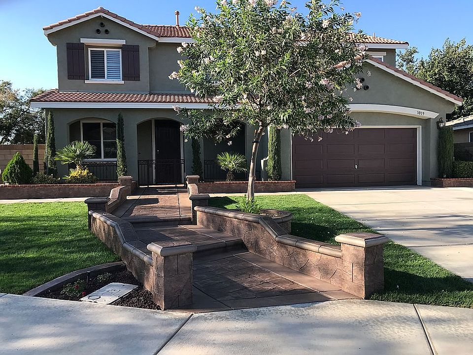 1st image of 1019 E Avenue K11