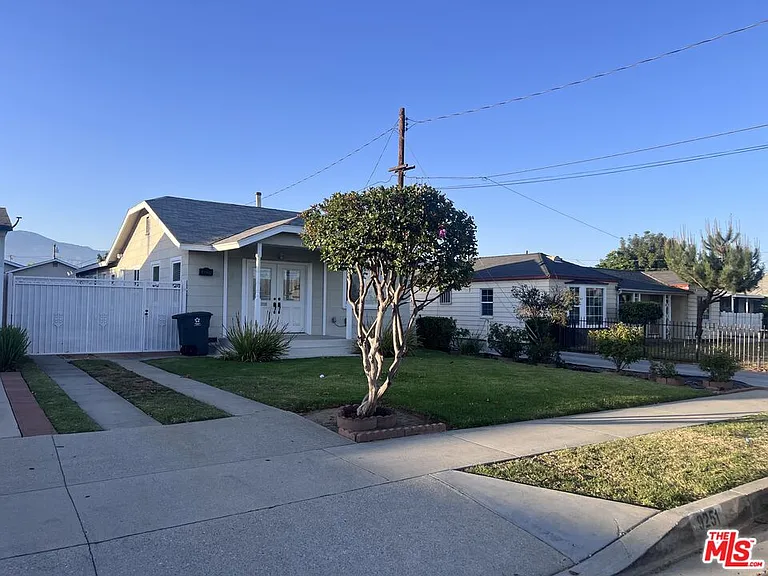 9251 Rio Dell St — Photo 2