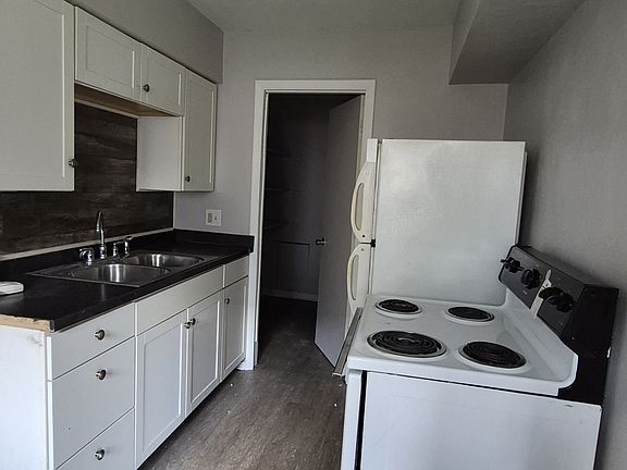 2nd image of 250 E Nottingham Rd #3