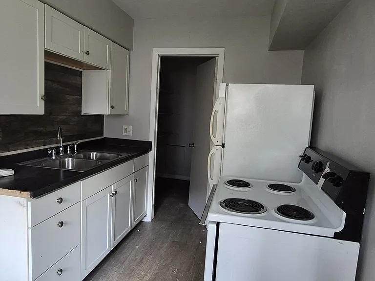 250 E Nottingham Rd #3 — Photo 12
