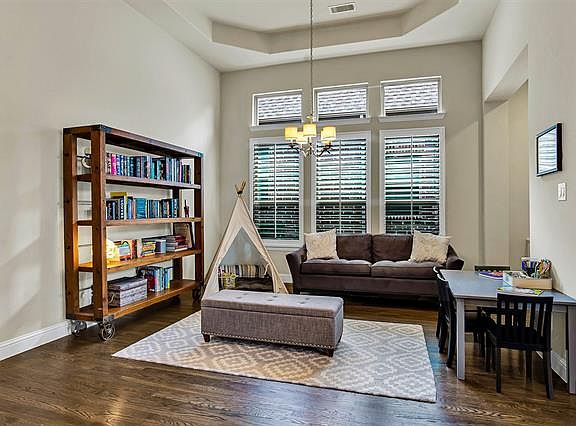 5th image of 2436 Vaquero Ln