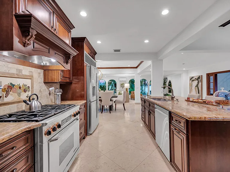 Hibiscus Pl — Photo 20