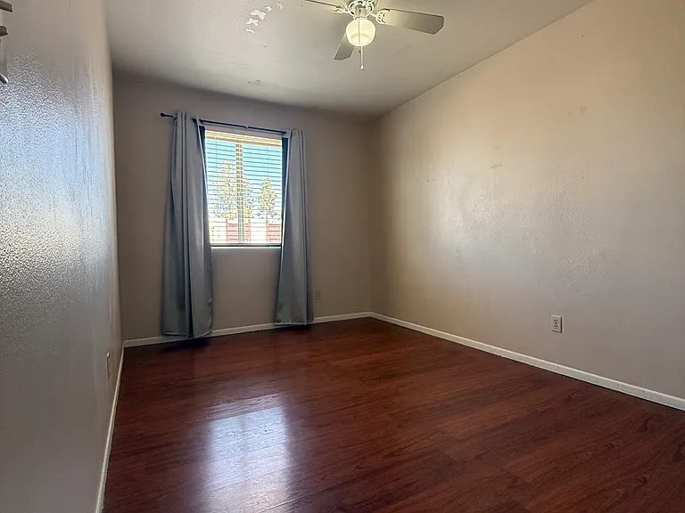 2231 W Fremont Dr — Photo 18