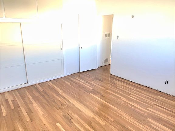 3rd image of 231 Junipero Ave APT 14