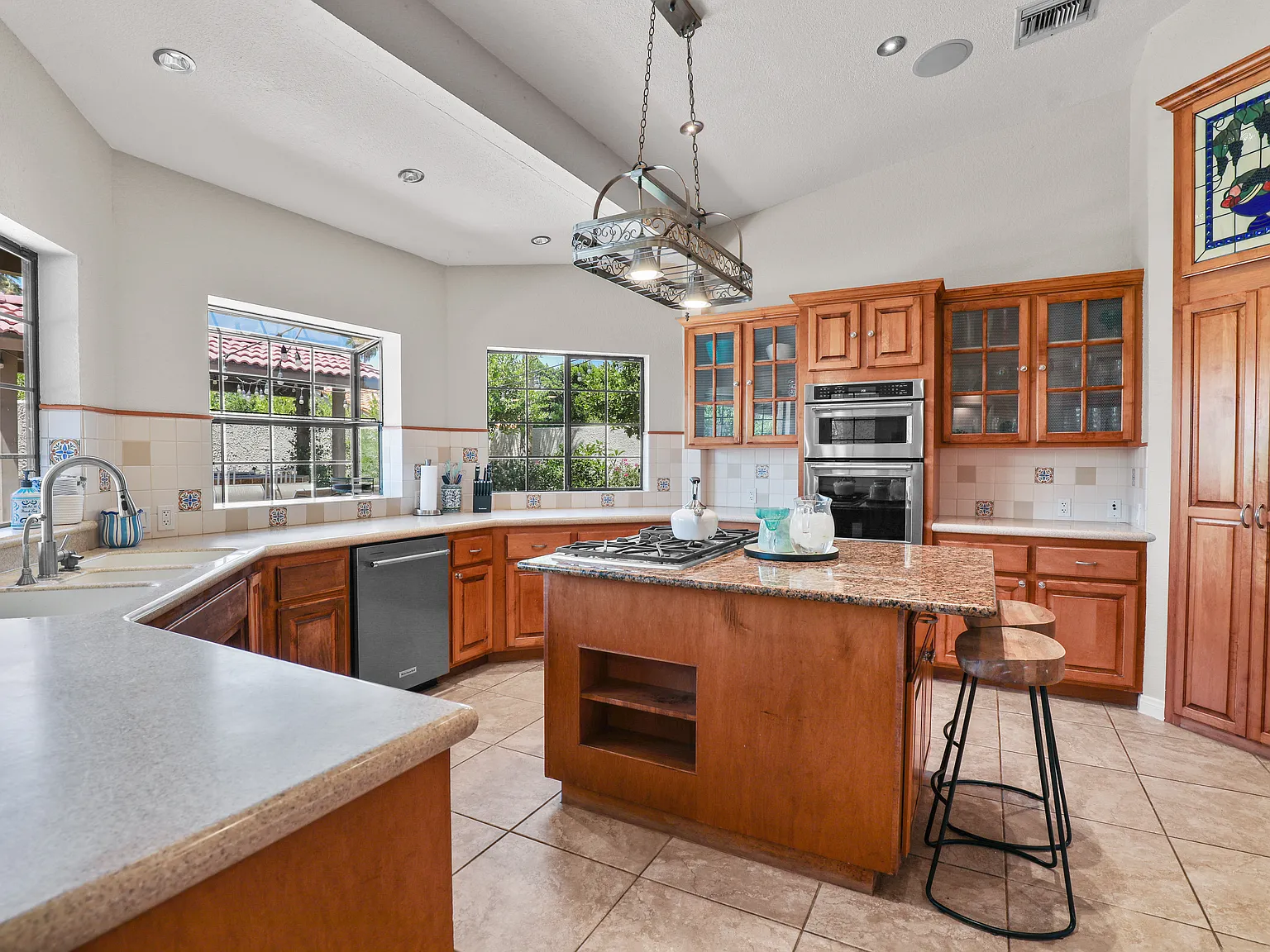 78770 Martinique Dr — Photo 3