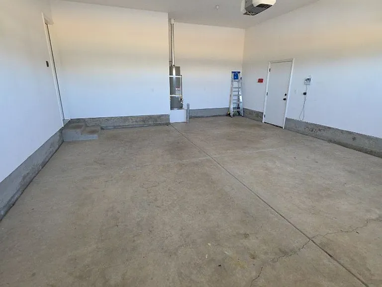 245 Katie Ct — Photo 24