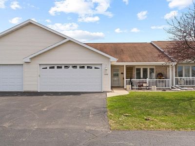 3200 ELK RIDGE DRIVE #E, Oshkosh, WI, 54904
