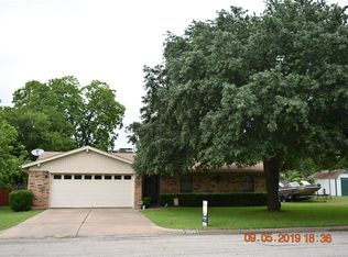 4809 Joy Lee St, Haltom City, TX 76117