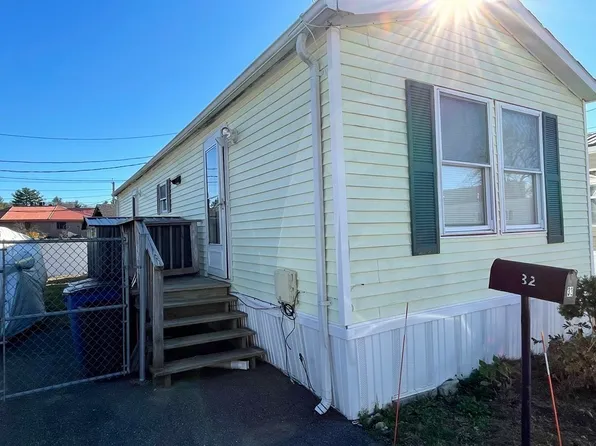 466 Newbury St Trailer 32, Danvers, MA 01923