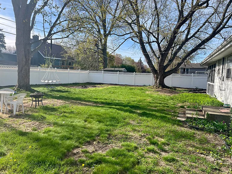 4059 Woodland Ln — Photo 13