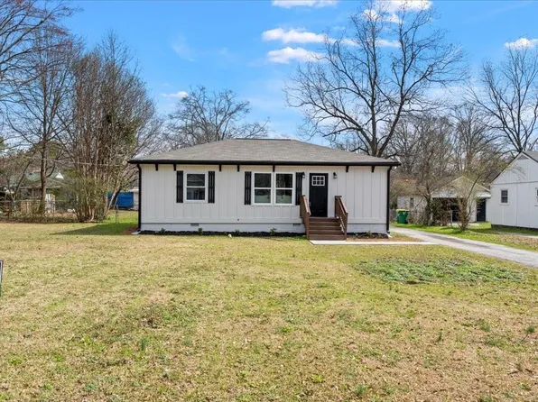 5068 Maple Dr, Forest Park, GA 30297
