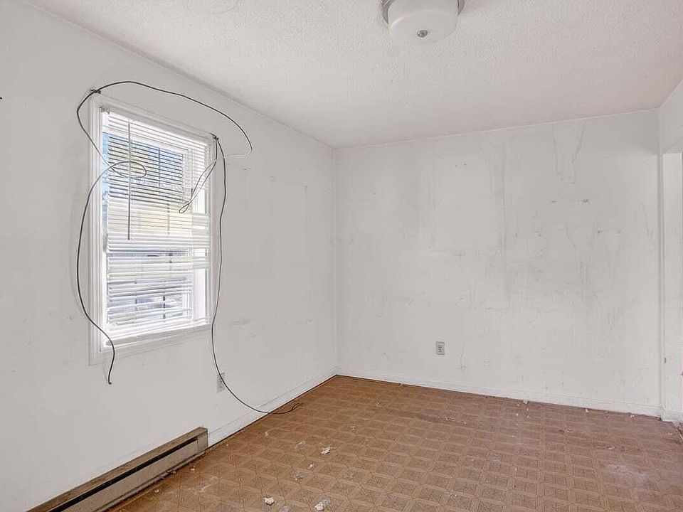 1st image of 426 Thomas St