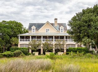 377 Lofton Ct, Mc Clellanville, SC 29458
