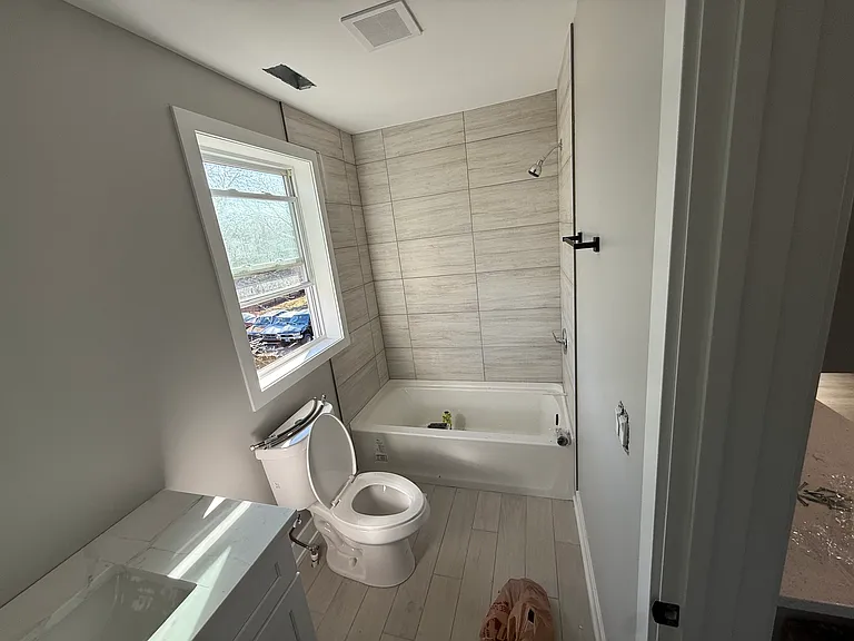 817 Hamilton St — Photo 5