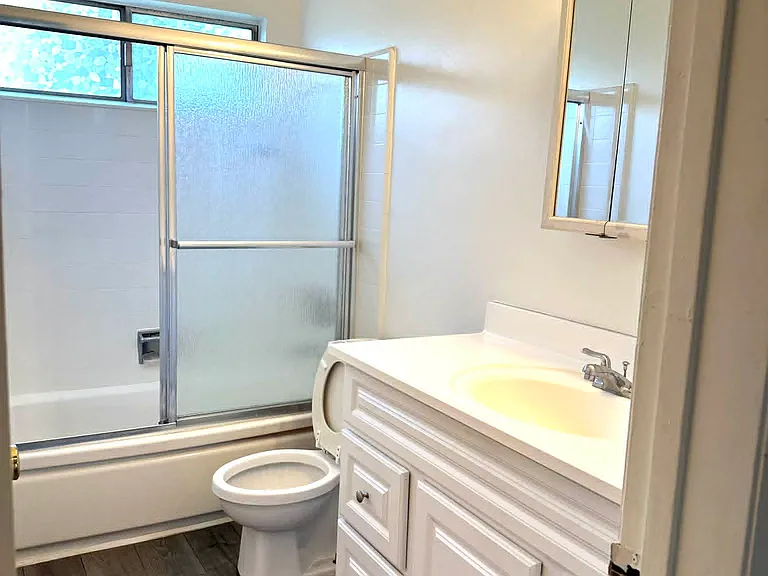 332 Riverdale Dr #14 — Photo 7