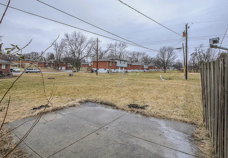 514 NE Corder St #B — Photo 27