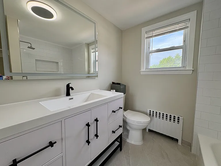 1318 Salem St — Photo 17