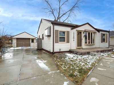 17204 Park Ln, Fraser, MI, 48026