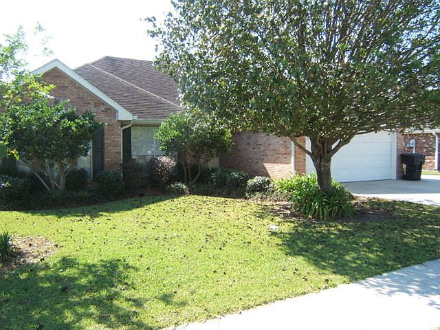 1st image of 224 Angelle Dr