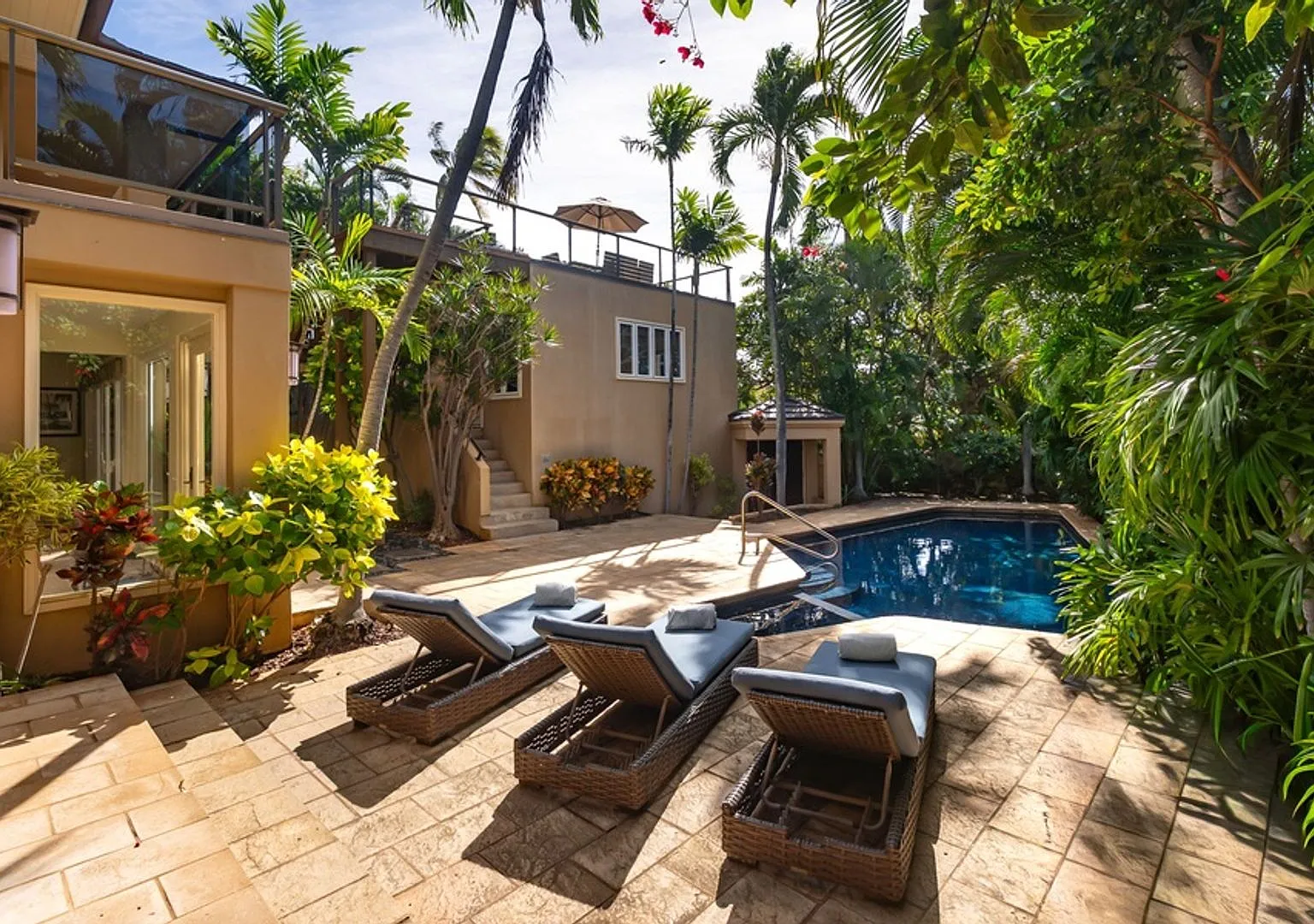 Diamond Head Luxe Five-Bedroom Estate with Private Pool — Photo 4