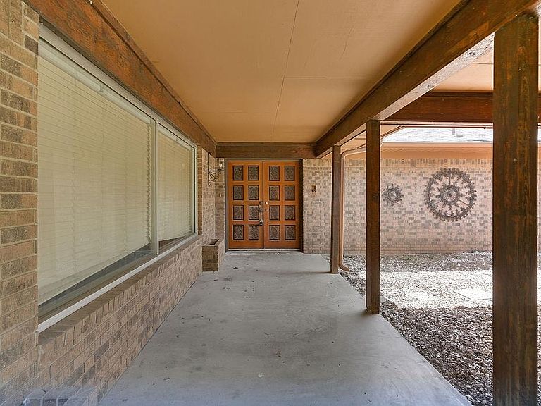 Listing photo 4