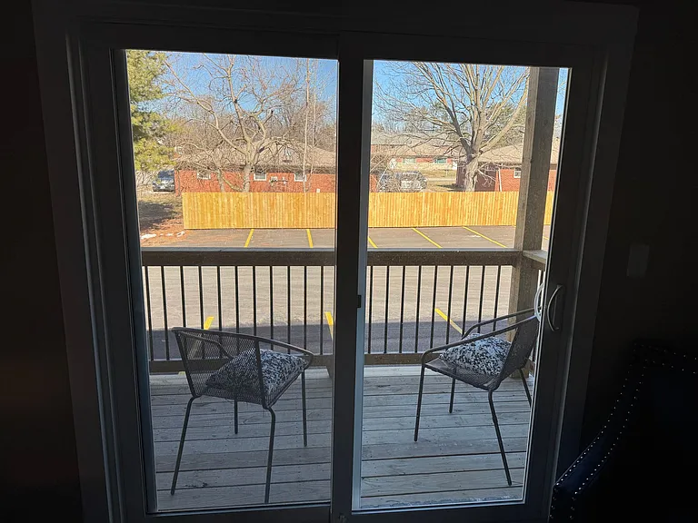 West End Apartments — Photo 10