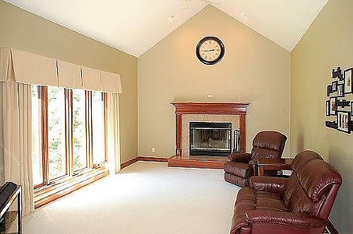 4th image of 54 Covent Garden Ln
