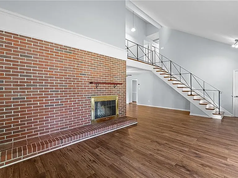 740 Mayland Dr — Photo 18