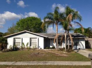908 Briarcliff Dr, Valrico, FL 33594