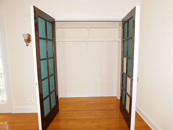 5th image of 2600-10 Eastwood Ave #2F