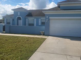 558 SW Halifax Avenue, Port St Lucie, FL 34953