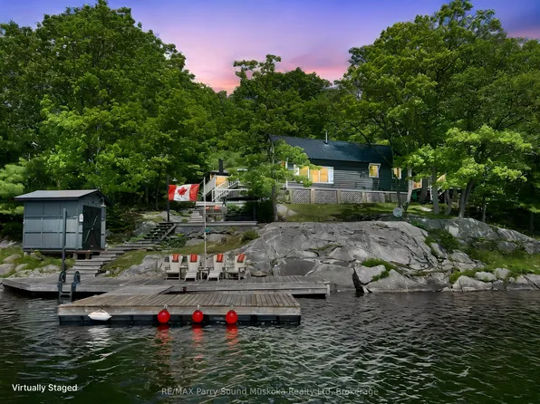 322 Healey Lake Rd, The Archipelago, ON P0C 1H0