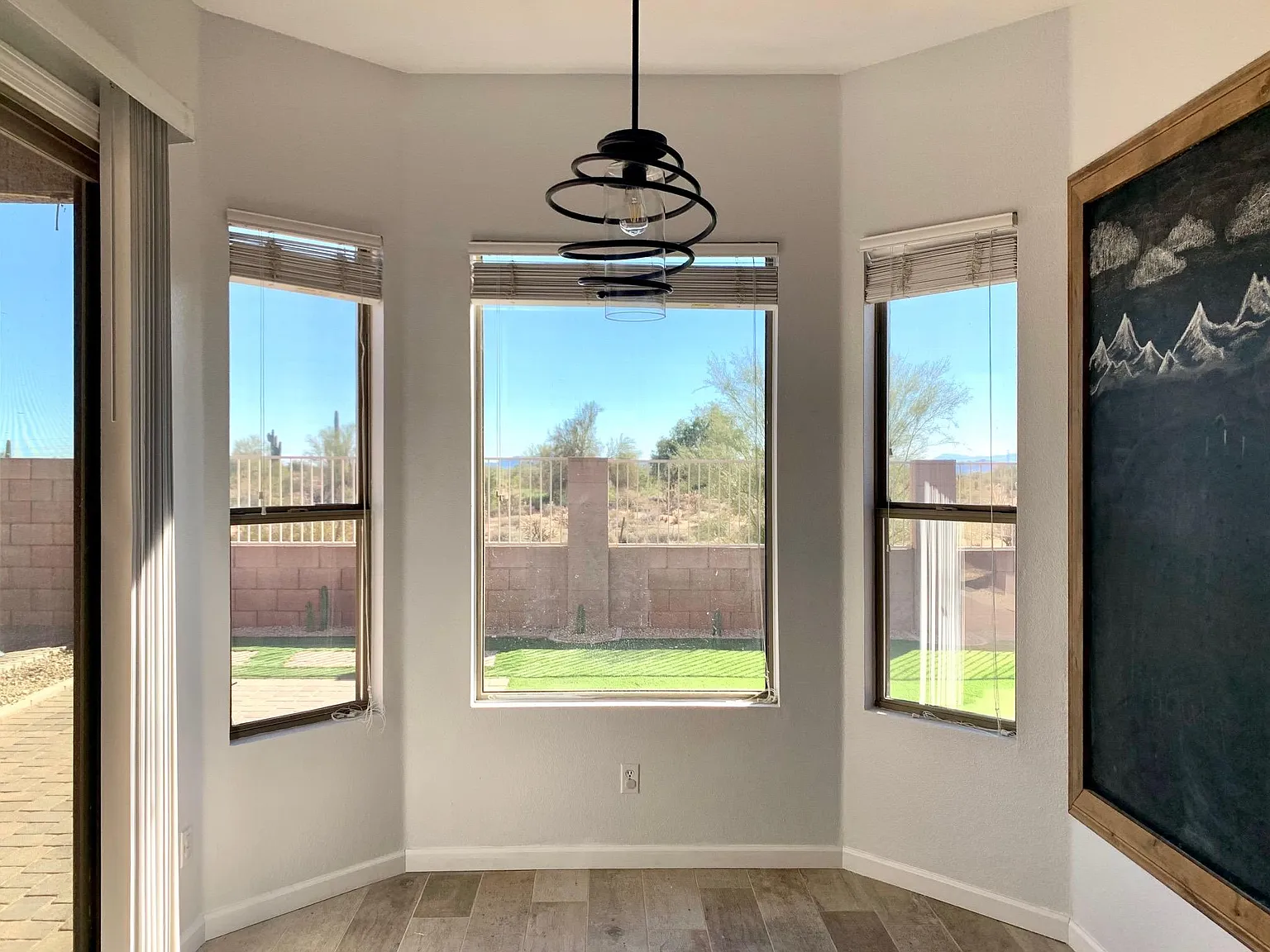 3 bed, 1650 sqft, $2,590 — Photo 3