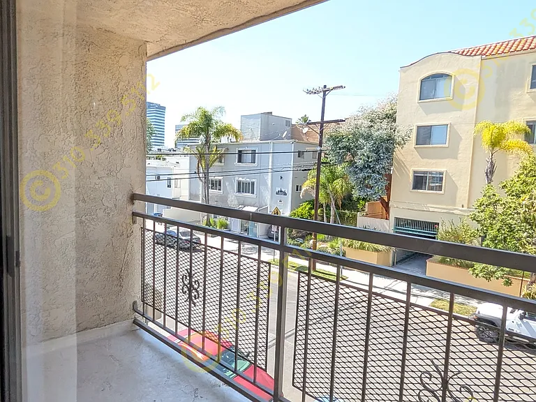 11852 Rochester Ave #8 — Photo 8