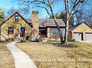 3260 Essex St NE #1, Grand Rapids, MI 49525