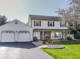 9 Green Leaf Way, Holmdel, NJ 07733