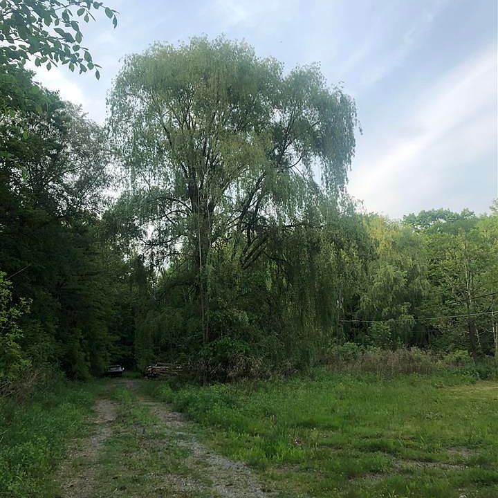 1st image of 20 Hughes Dr