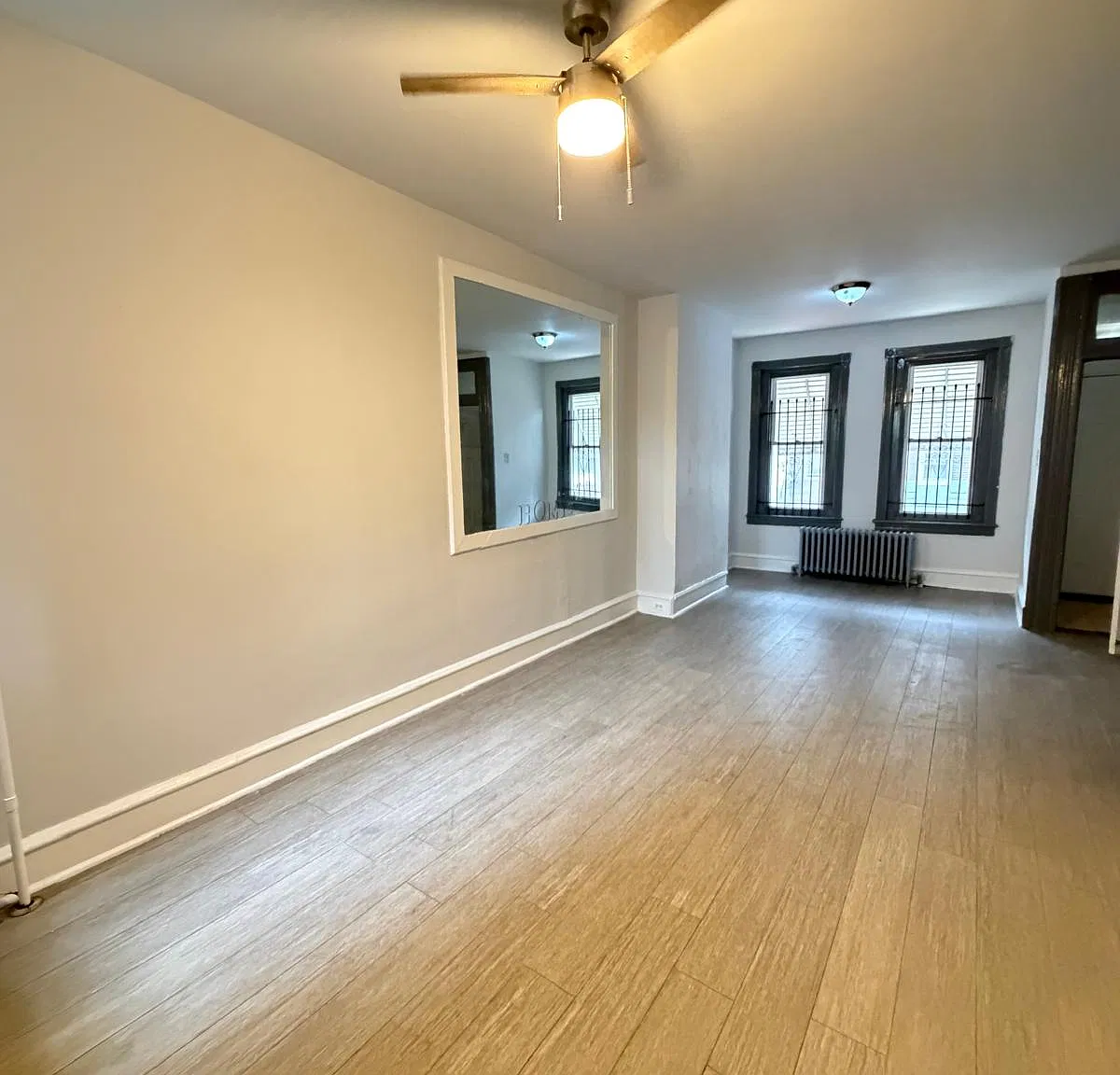 3 bed, 1000 sqft, $1,500 — Photo 4