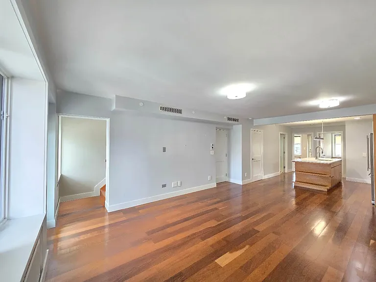 1448 71st St #2A — Photo 11