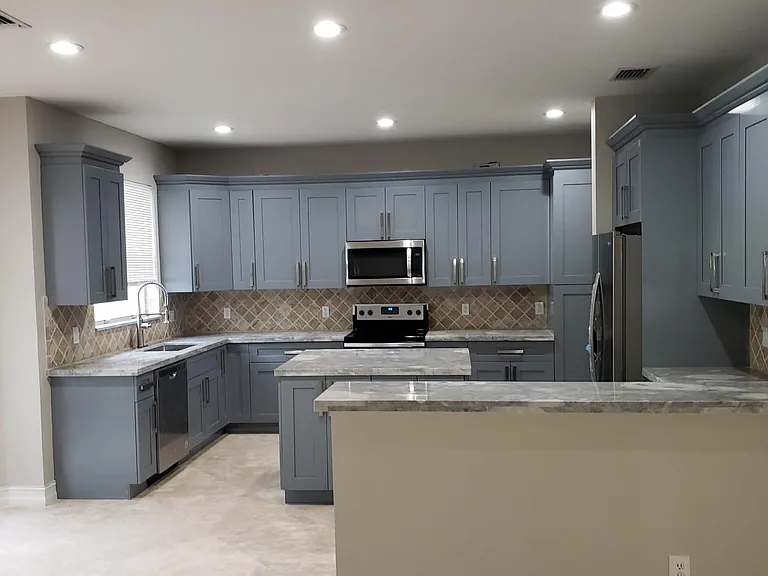 11266 Millpond Greens Dr — Photo 3