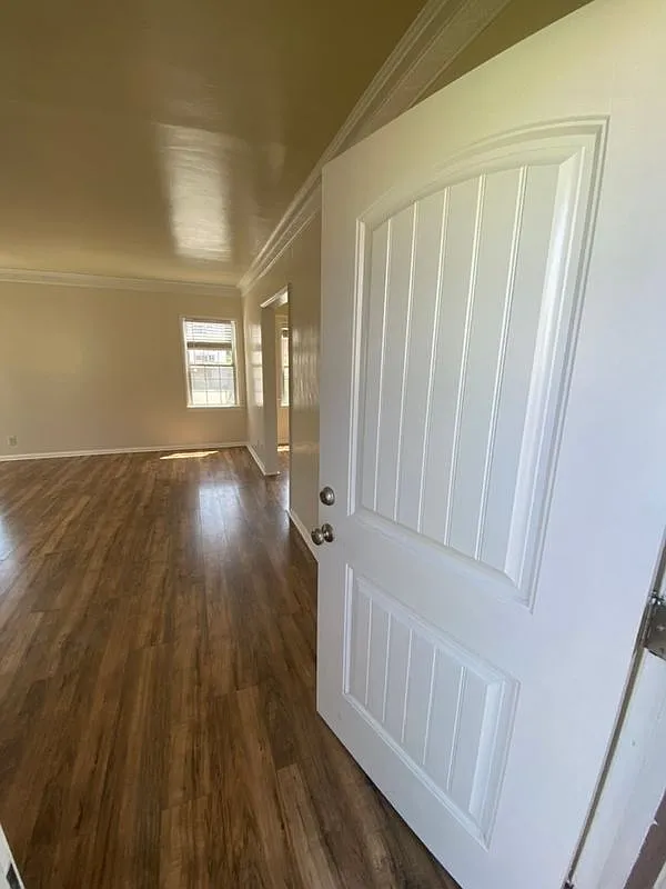 1 bed, 1.0 bath, 820 sqft, $1,950 — Photo 1