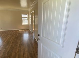 4136 S Victoria Ave, Los Angeles, CA 90008