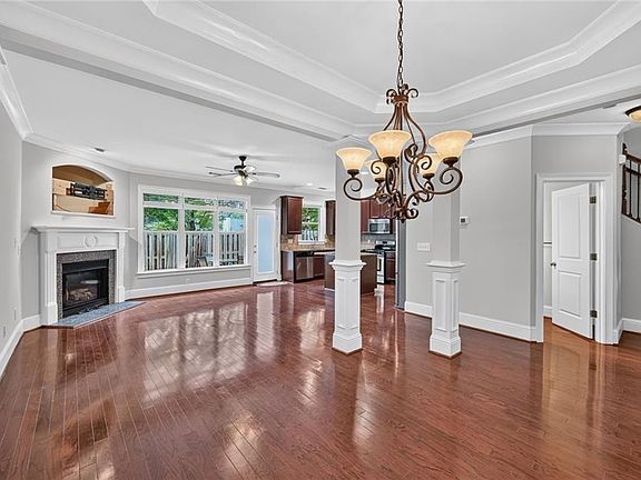 3rd image of 3526 Pecos Ln