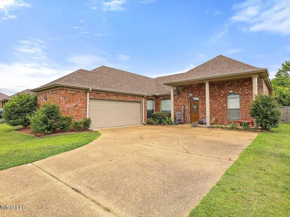107 Carriage Ln, Florence, MS 39073