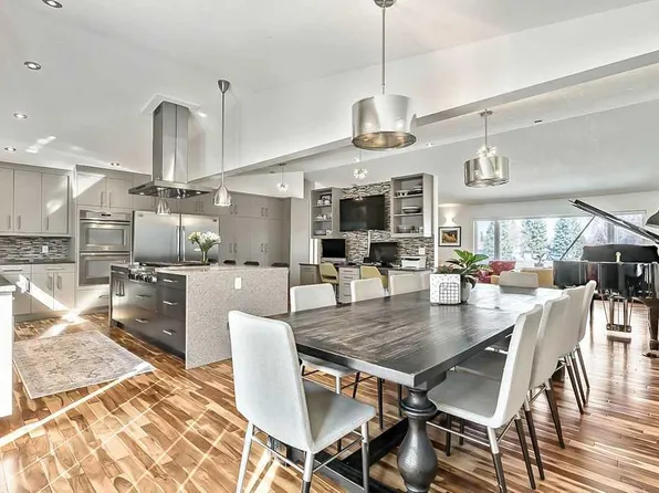 955 NE Cannock Rd SW, Calgary, AB T2W 1M6