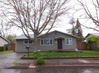 1400 1st St, Springfield, OR 97477