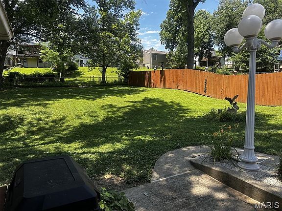 3rd image of 1933 Parkton Way