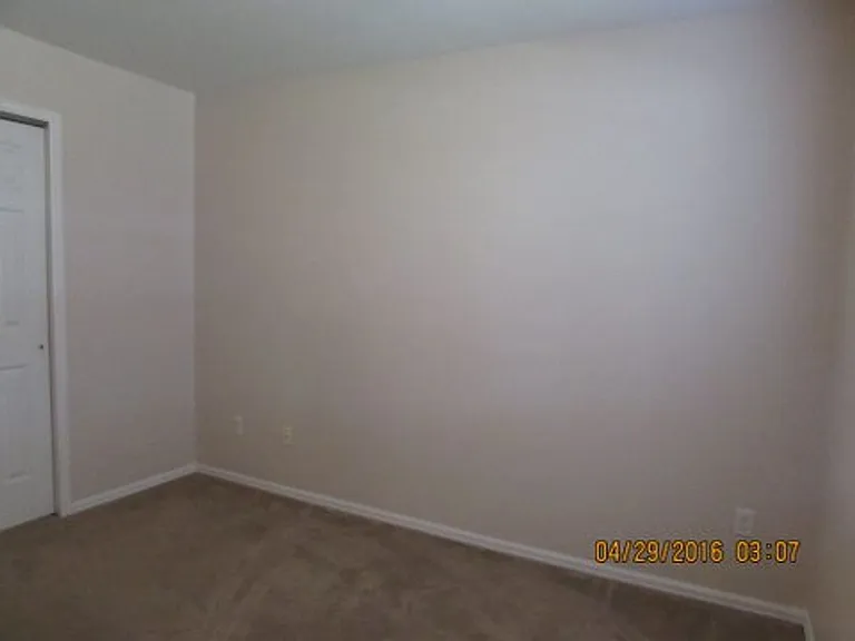 2962 N Ronlin Ave — Photo 12